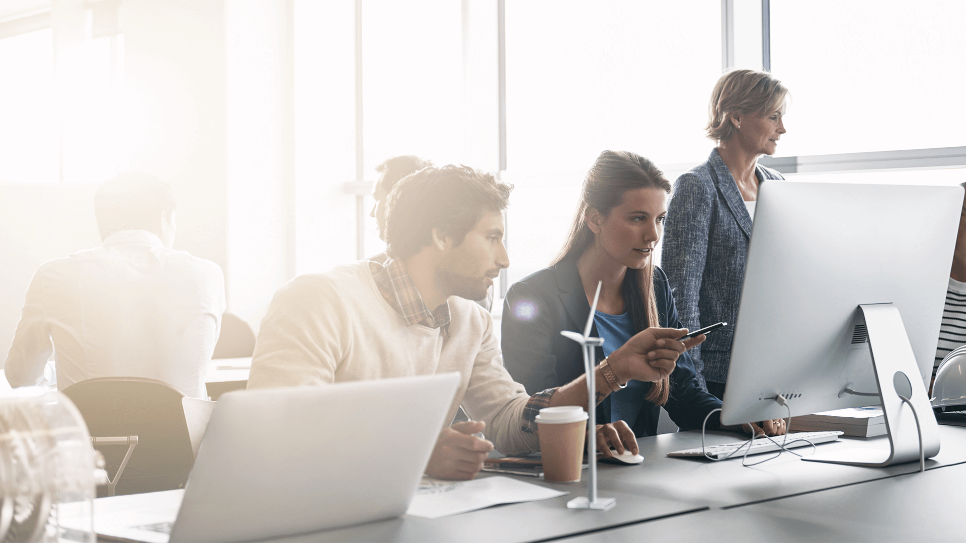 Effizienz durch Cross Media Marketing Effizienz durch Cross Media Marketing